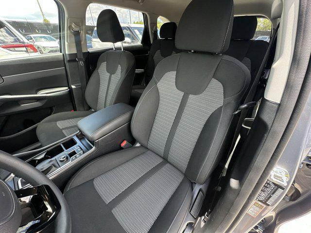 used 2025 Kia Sorento car, priced at $29,238