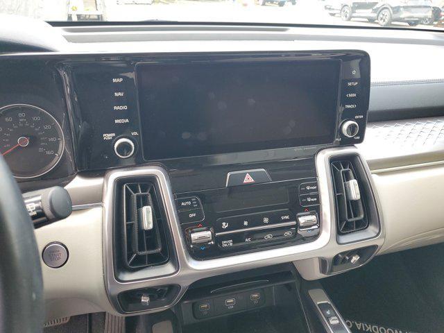 used 2022 Kia Sorento Hybrid car, priced at $23,495