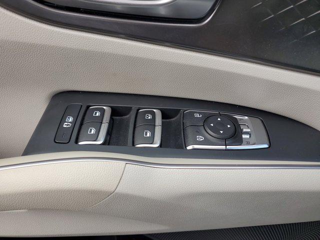 used 2022 Kia Sorento Hybrid car, priced at $23,495