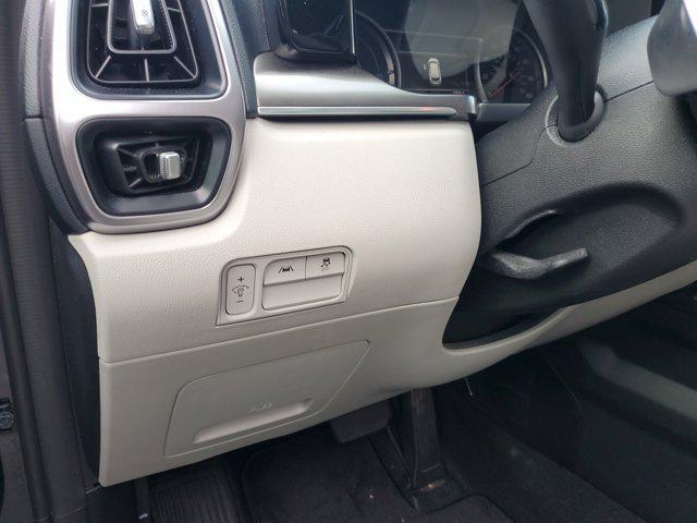 used 2022 Kia Sorento Hybrid car, priced at $23,495