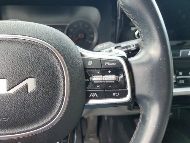 used 2022 Kia Sorento Hybrid car, priced at $23,495