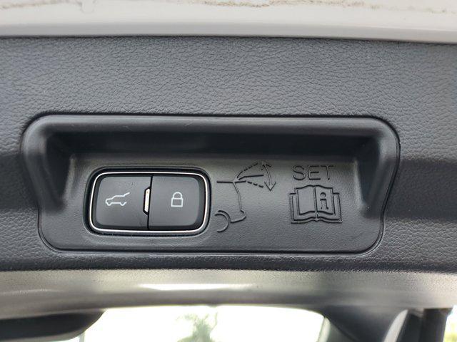 used 2022 Ford Explorer car, priced at $27,280