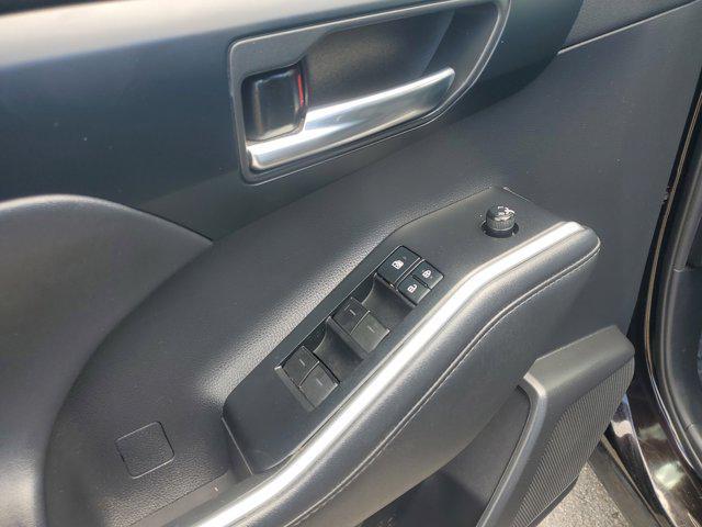 used 2021 Toyota Highlander car, priced at $24,247