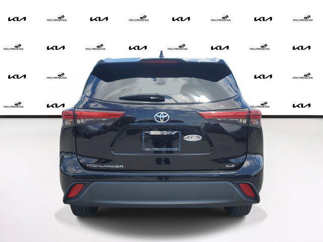used 2021 Toyota Highlander car, priced at $24,247