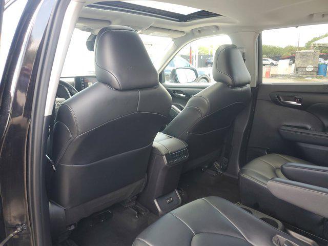 used 2021 Toyota Highlander car, priced at $24,247