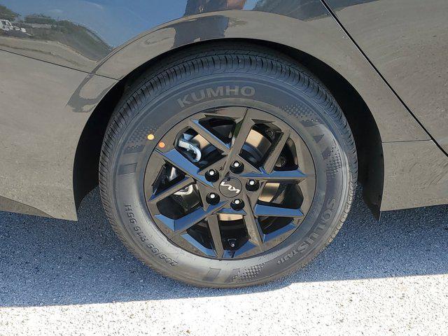 new 2025 Kia K5 car, priced at $24,695