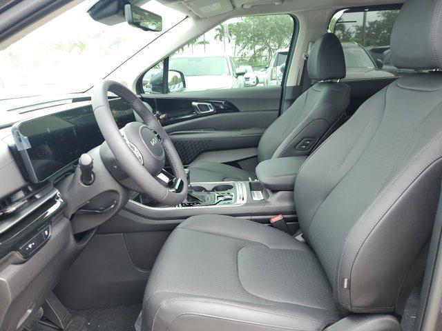 new 2025 Kia Carnival car, priced at $46,340