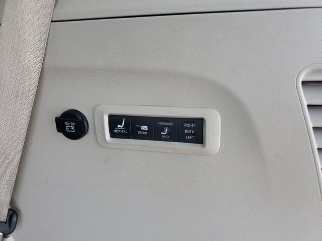 used 2020 Chrysler Pacifica car, priced at $19,584