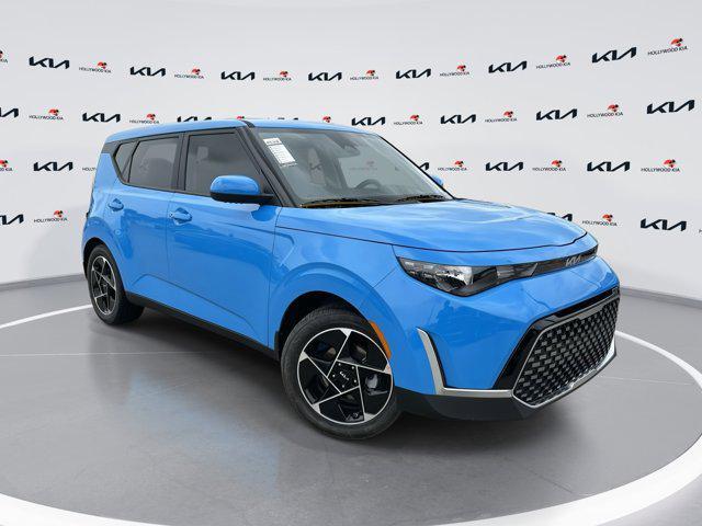 new 2025 Kia Soul car, priced at $25,193