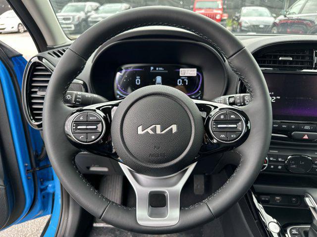new 2025 Kia Soul car, priced at $25,193