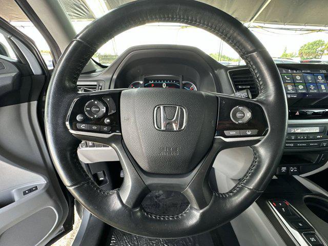 used 2022 Honda Pilot car, priced at $28,999