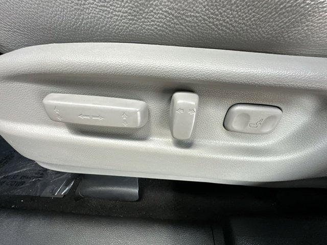 used 2022 Honda Pilot car, priced at $28,999
