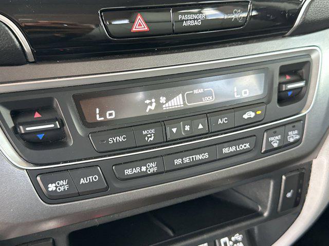 used 2022 Honda Pilot car, priced at $28,999