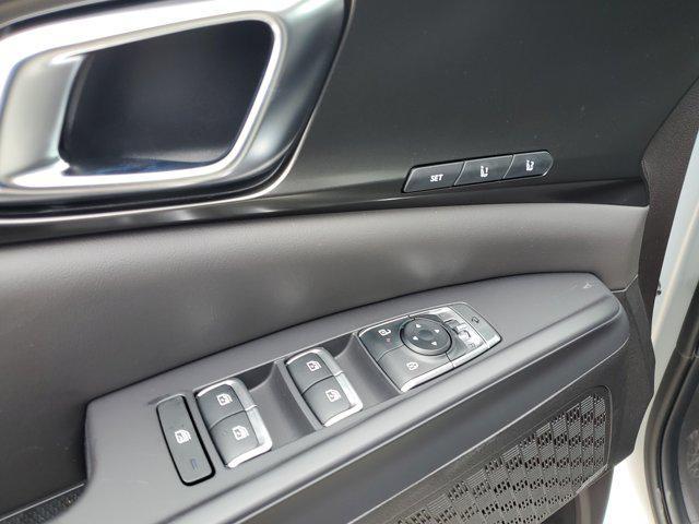 new 2025 Kia Carnival car, priced at $46,606