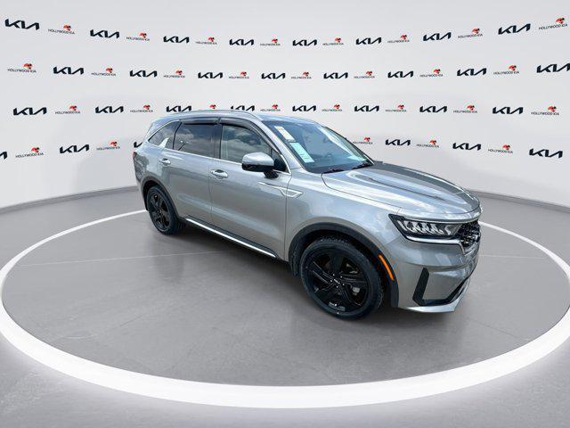 used 2023 Kia Sorento Hybrid car, priced at $28,677