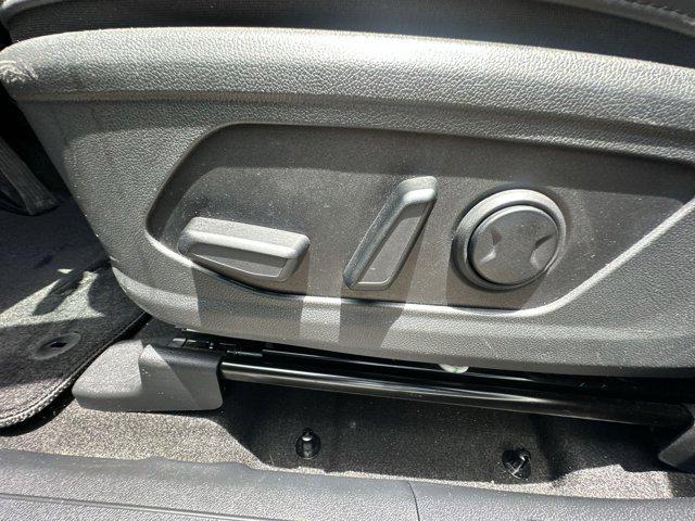 used 2023 Kia Sorento Hybrid car, priced at $28,677