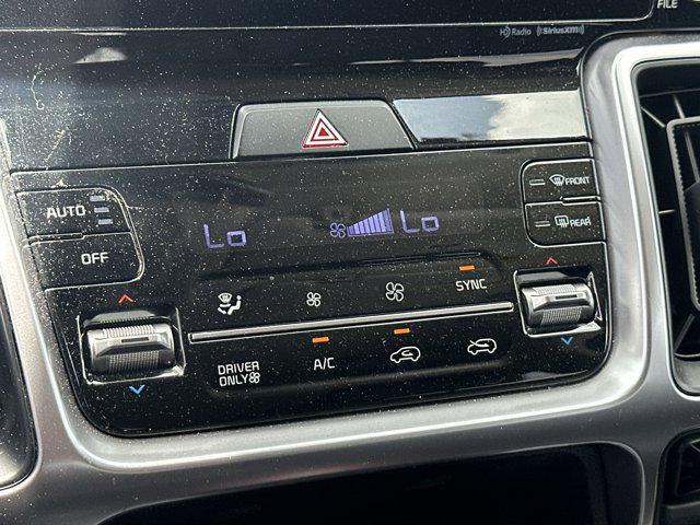 used 2023 Kia Sorento Hybrid car, priced at $28,677