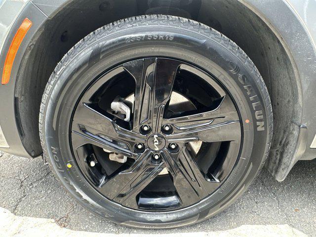 used 2023 Kia Sorento Hybrid car, priced at $28,677