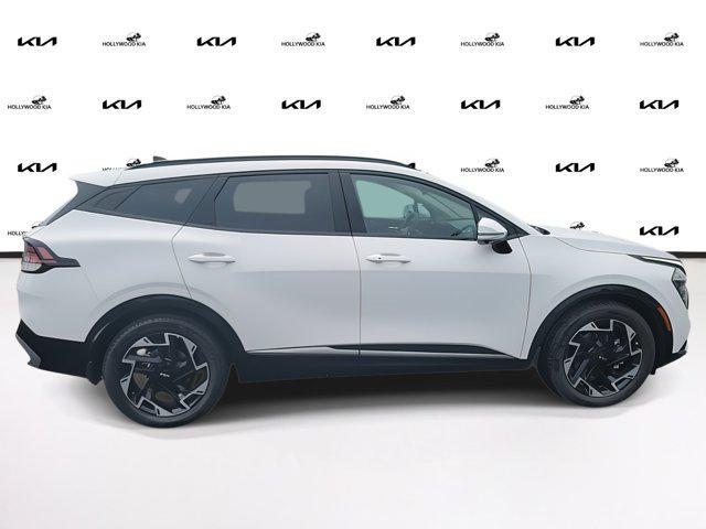 new 2025 Kia Sportage car, priced at $32,072