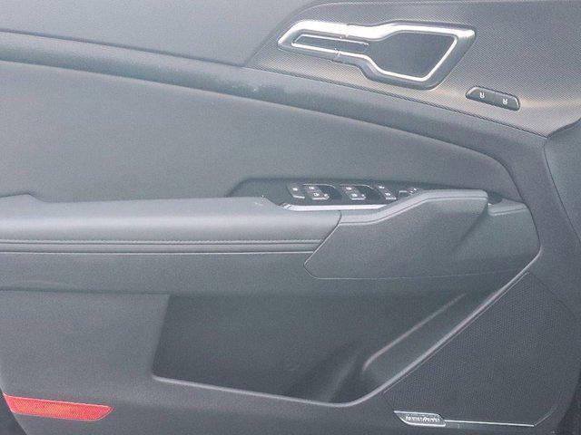 new 2025 Kia Sportage car, priced at $32,072