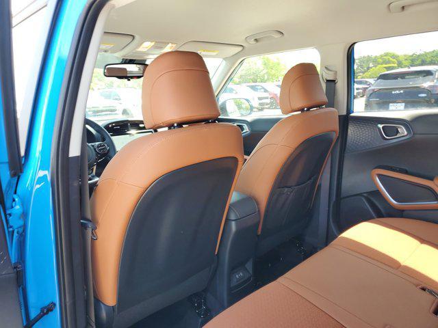 new 2025 Kia Soul car, priced at $25,925