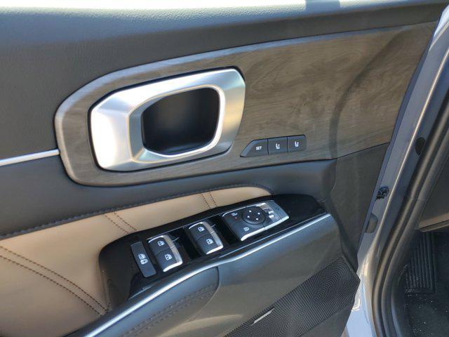 new 2025 Kia Sorento car, priced at $45,079