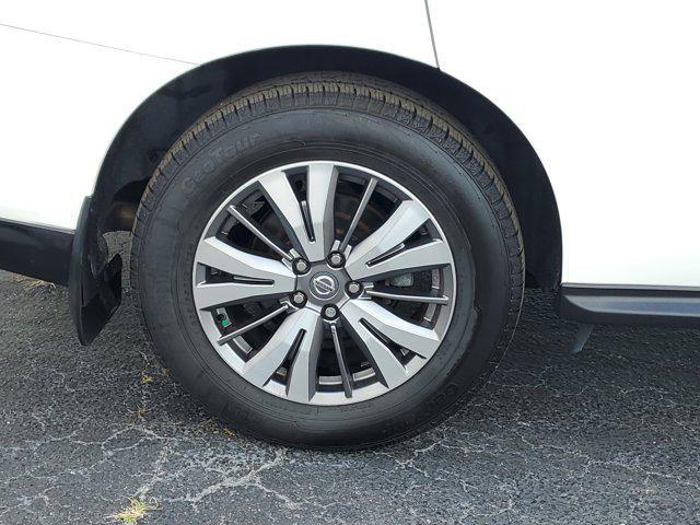 used 2020 Nissan Pathfinder car, priced at $15,644