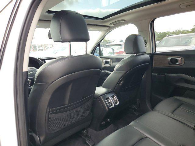 used 2022 Kia Sorento car, priced at $25,427