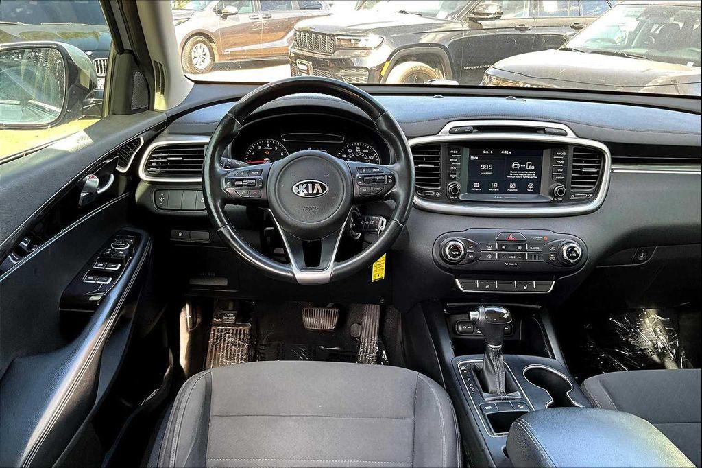 used 2018 Kia Sorento car, priced at $9,288