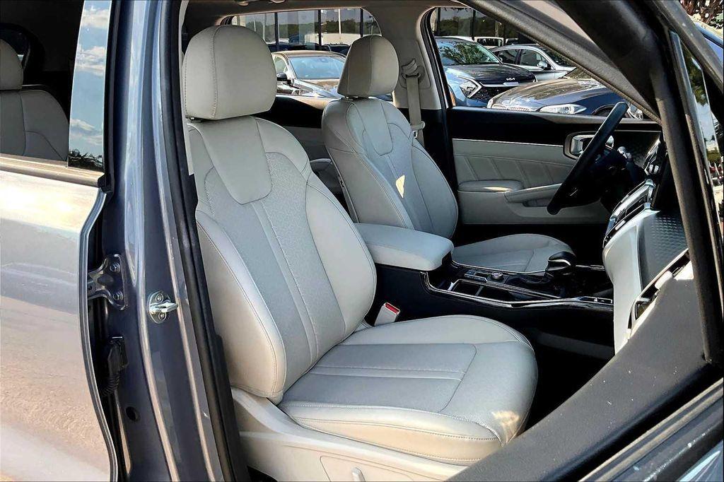 used 2021 Kia Sorento car, priced at $26,988