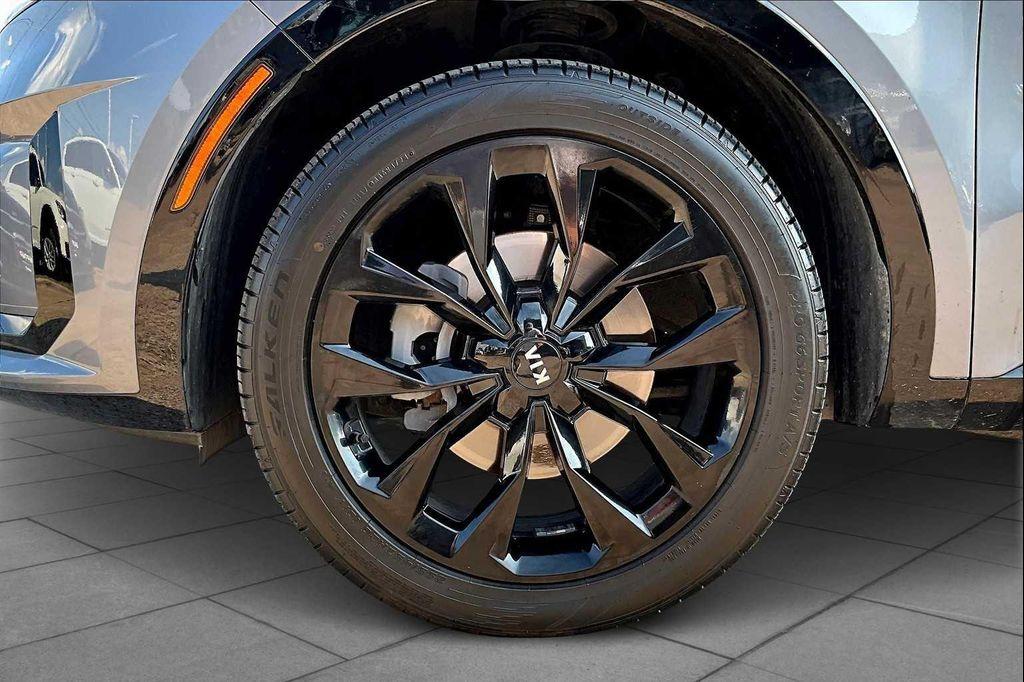 used 2021 Kia Sorento car, priced at $26,988