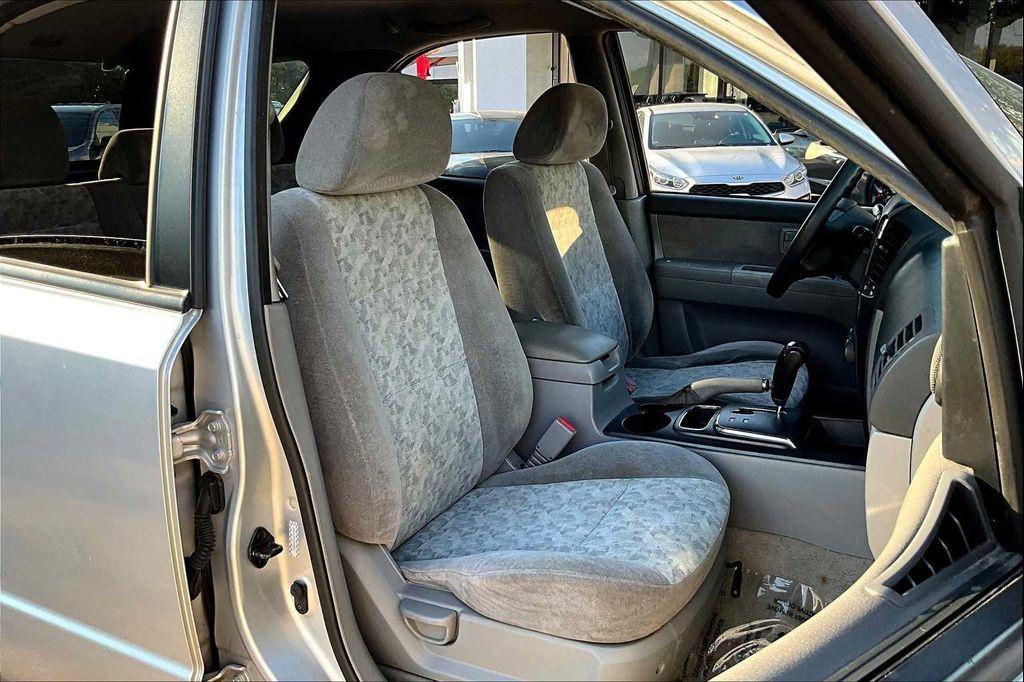 used 2007 Kia Sorento car, priced at $6,624