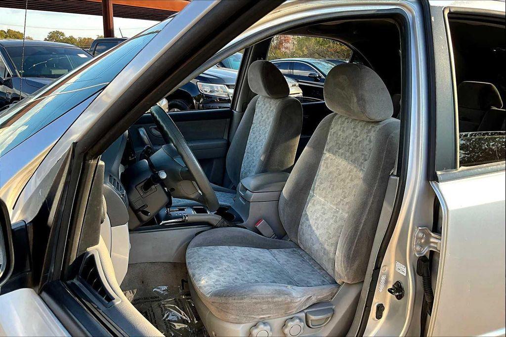 used 2007 Kia Sorento car, priced at $6,624