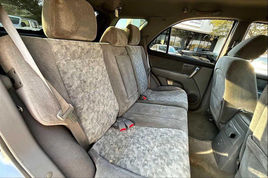 used 2007 Kia Sorento car, priced at $6,624