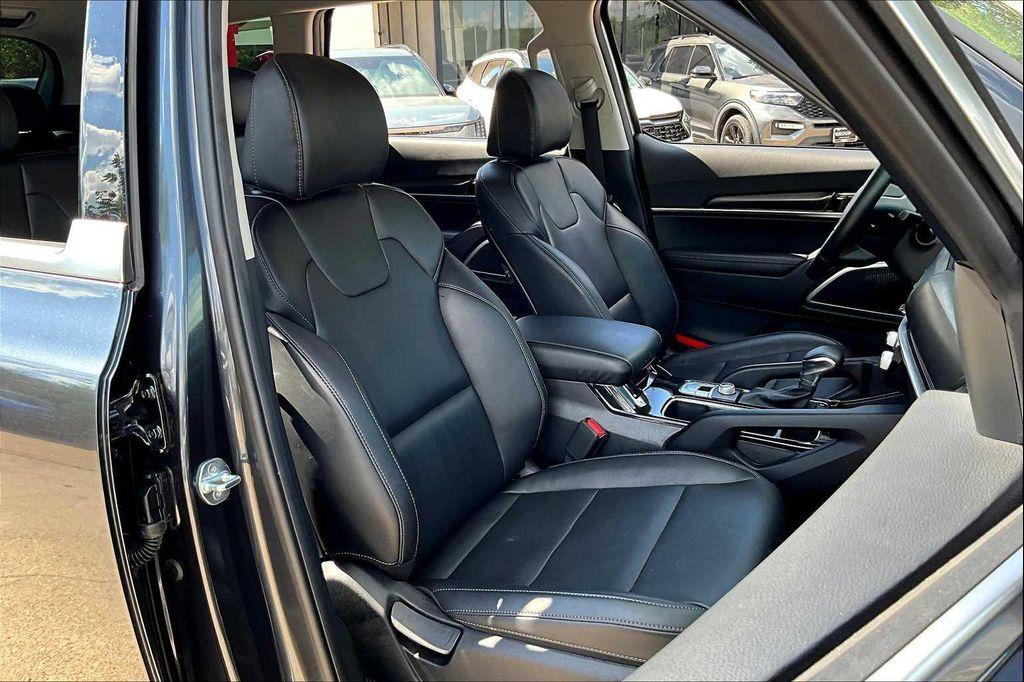 used 2024 Kia Telluride car, priced at $33,484