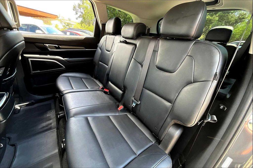 used 2024 Kia Telluride car, priced at $33,484
