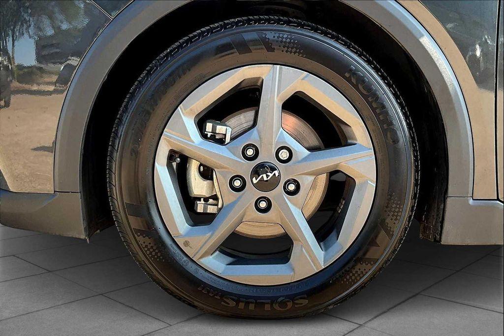 used 2025 Kia K4 car, priced at $22,994