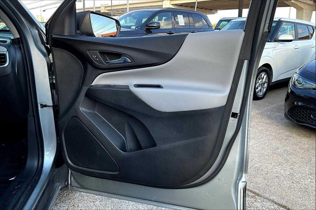 used 2023 Chevrolet Equinox car, priced at $20,784