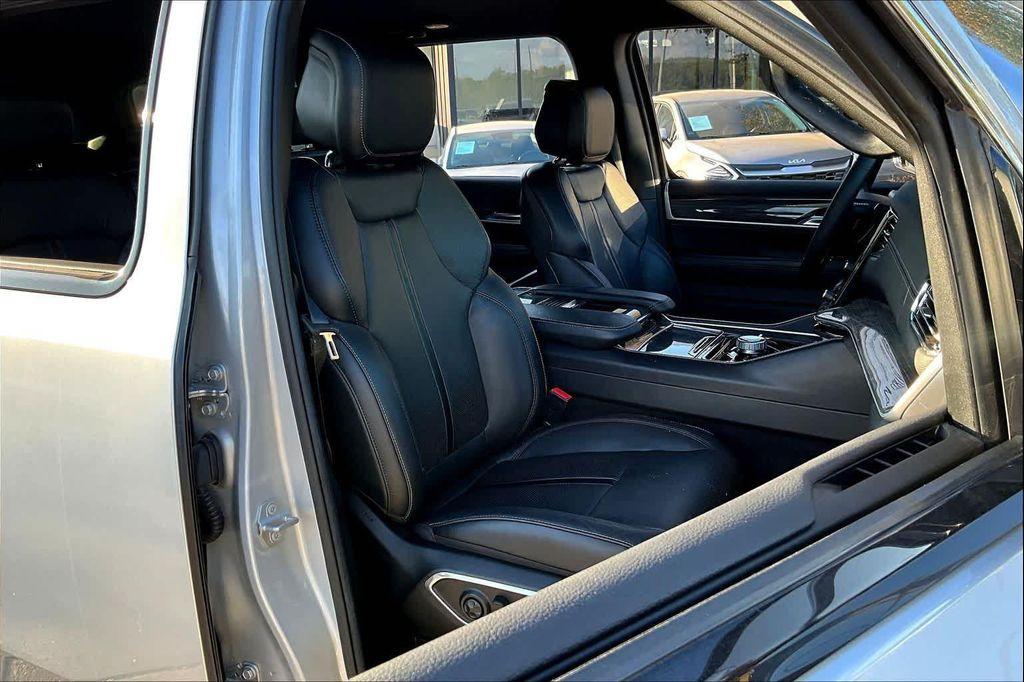 used 2022 Jeep Wagoneer car, priced at $48,035