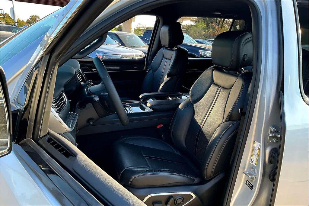 used 2022 Jeep Wagoneer car, priced at $48,035