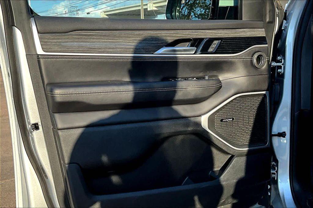 used 2022 Jeep Wagoneer car, priced at $48,035