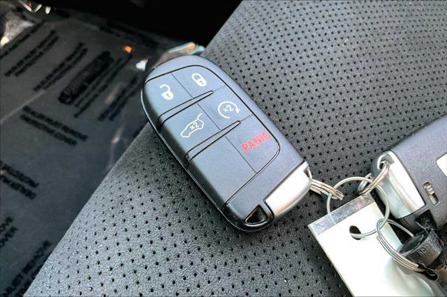 used 2021 Jeep Grand Cherokee car, priced at $24,735