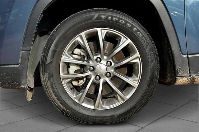 used 2021 Jeep Cherokee car, priced at $19,388