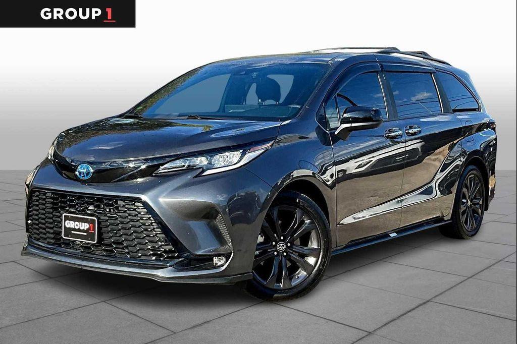 used 2025 Toyota Sienna car, priced at $49,678