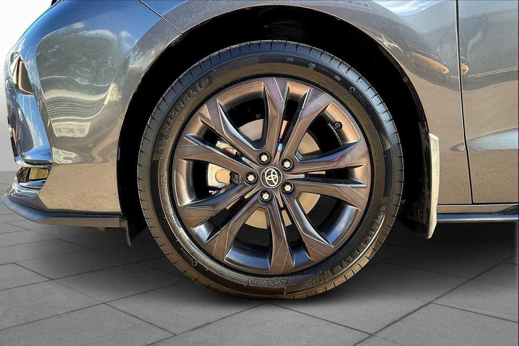 used 2025 Toyota Sienna car, priced at $49,678