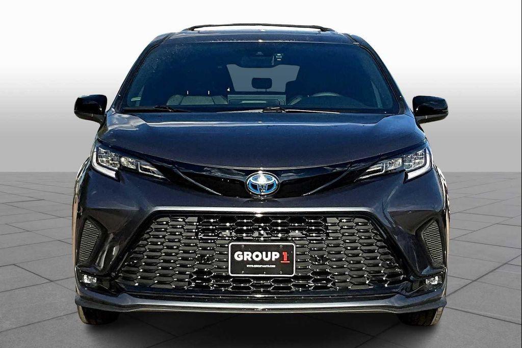 used 2025 Toyota Sienna car, priced at $49,678