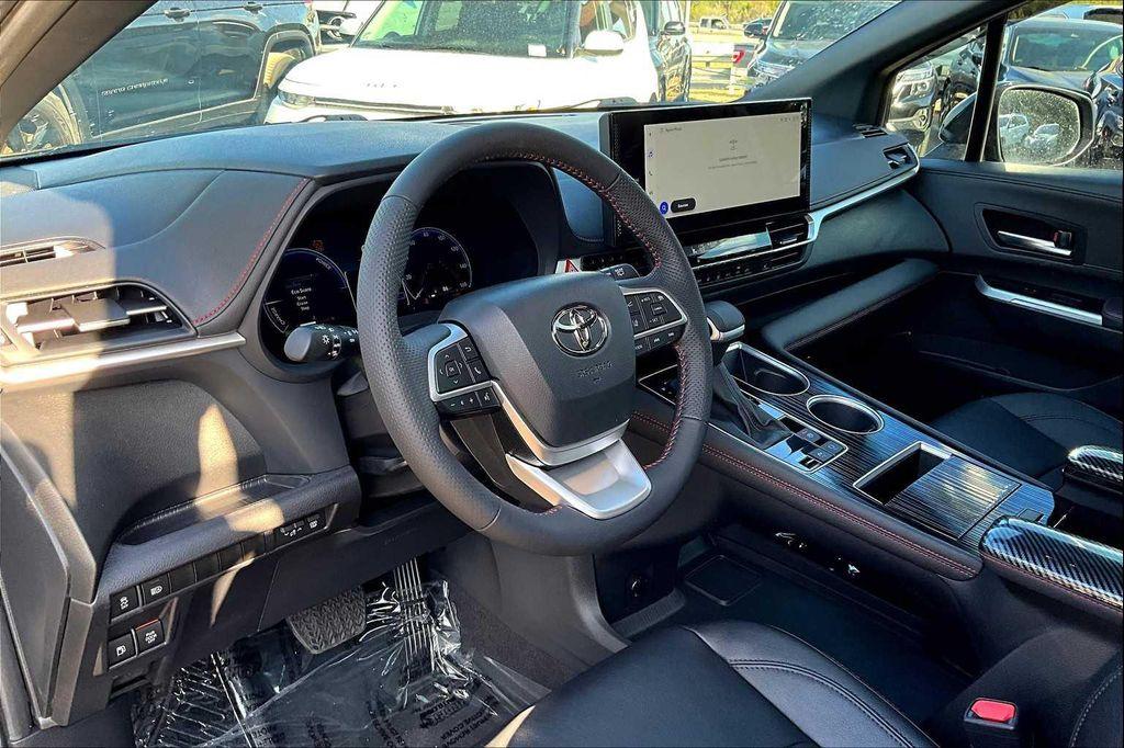 used 2025 Toyota Sienna car, priced at $49,678