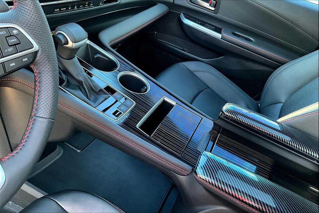 used 2025 Toyota Sienna car, priced at $49,678