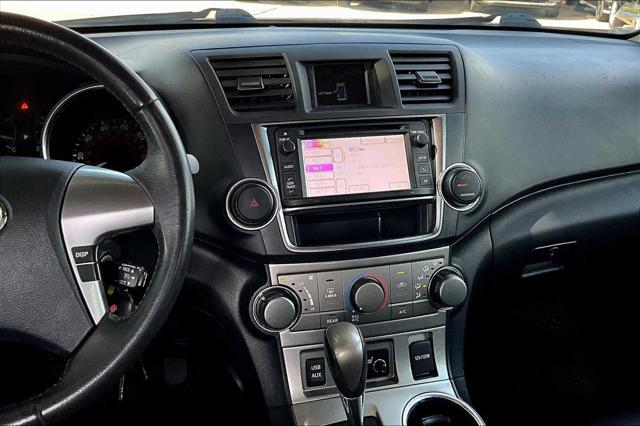 used 2013 Toyota Highlander car, priced at $16,988
