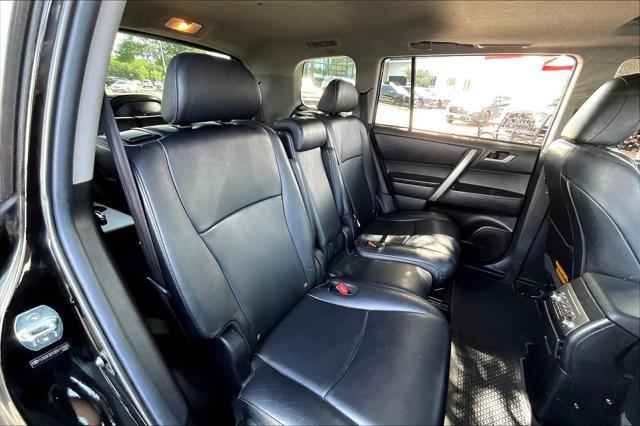 used 2013 Toyota Highlander car, priced at $16,988